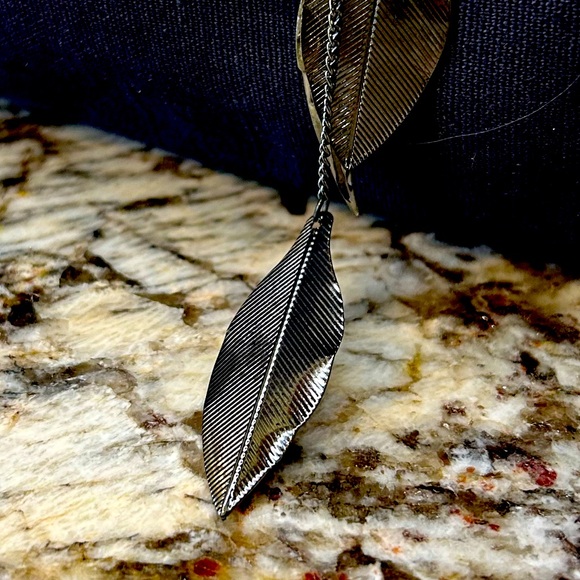 Drop Necklace & Earrings Set - Leaf Design - Gunmetal - Picture 4 of 14